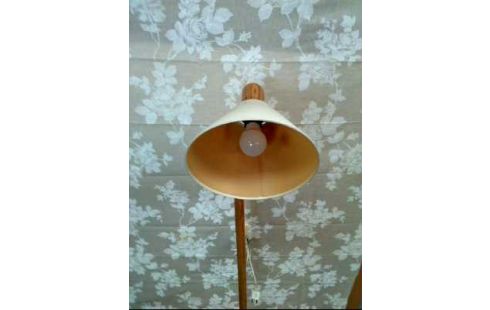 STEHLAMPE HOLZ SCHIRM