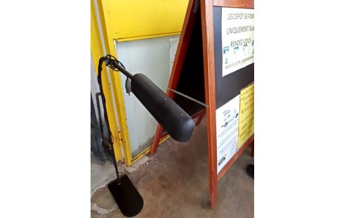 LUMINAIRE DESIGN RON RESEK