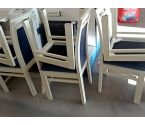 LOT DE 6 CHAISES EN BOIS BLANC ET VELOUR BLEU