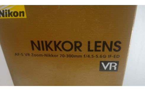 FOTOAPPARAT NIKON MIT, , BILTZLICHTGERÄT