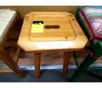 TABOURET Pin emplacement main
