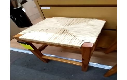 TABOURET Assise paille pieds pin