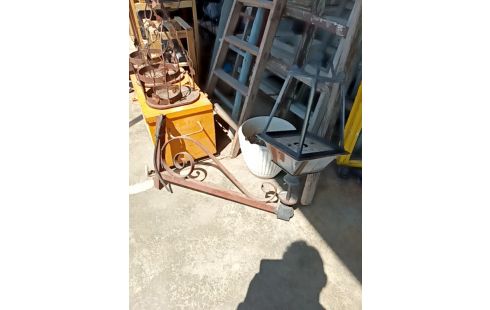 LANTERNE EXTÉRIEURE A RESTAURER