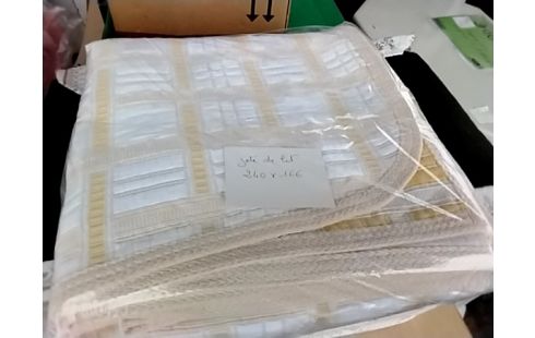 DESSUS DE LIT 240X166 CM