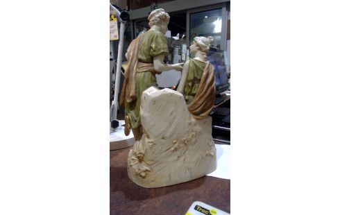 POSTURE PORCELAINE  ROYAL DUX BOHEMIA