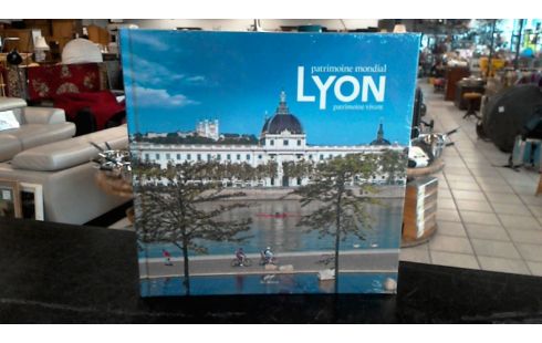 LIVRE LYON