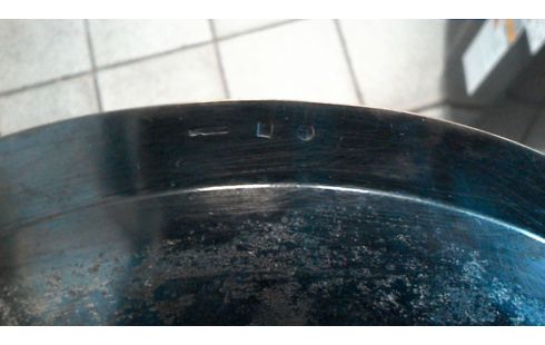 FUENTE METAL PLATEADO