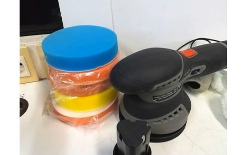 MACHINE A POLISSAGE AVEC 2 BATTERIES + ACCESSOIRES