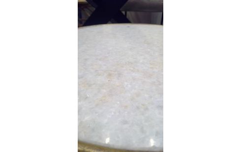 BIJZETTAFELTJE  SMEEDWERK ,WIT MARMER