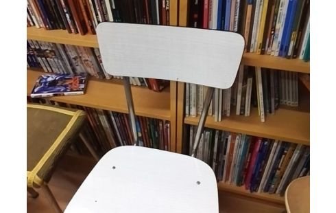 CHAISE FORMICA BLANCHE