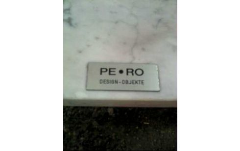 CD-REGAL STEINFUß METALL <PE.RO> 12-FÄCH.