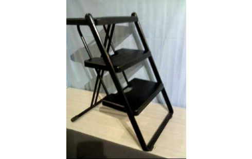 LEITER SCHWARZ 3-STUFEN KLAPPBAR