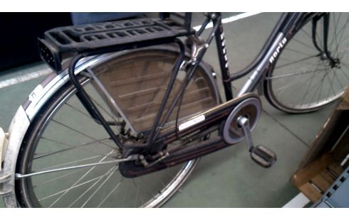 DAMENRAD IM VINTAGE-STIL