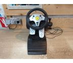 VOLANT ET PEDALIER THRUSTMASTER FERRARI PC