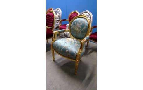 ARMSTOEL ROMANTISCH PRIJS PER STUK