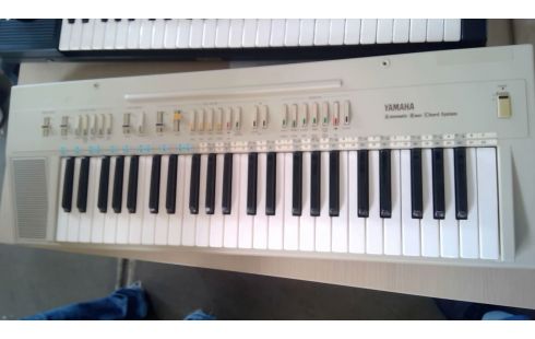 YAMAHA PS-20 CLASSIC KEYBORD