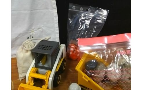 PLAYMOBIL PELLETEUSE AVEC ROCHERS