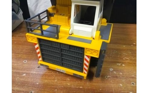 PLAYMOBIL CAMION DE CHANTIER AVEC ACCESSOIRES