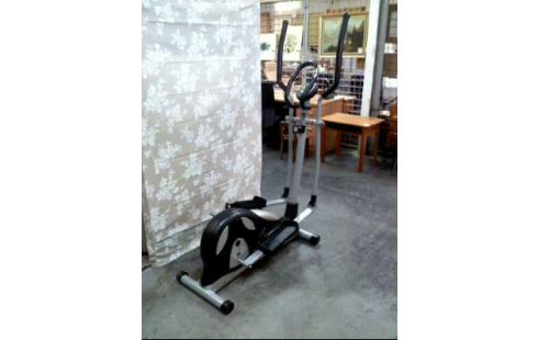 CROSSTRAINER