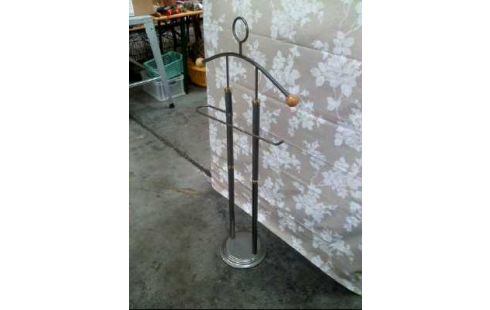 HERRENDIENER METALL HOLZDETAILS