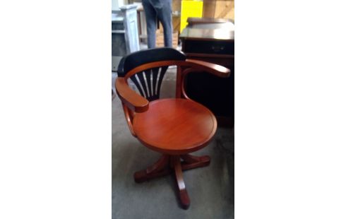 BUREAUSTOEL AUTHENTIC  MODELS