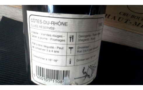 FLES WIJN 1992. GAULT MILLAU COTES-DU-RHONE