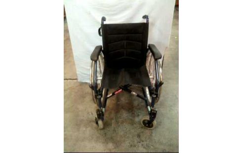 ROLLSTUHL BLAU <MEYRA>