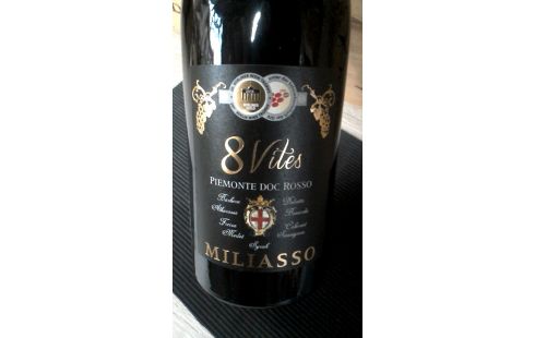 FLES WIJN 2016. 8 VITES MILIASSO