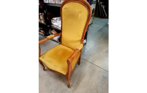 FAUTEUIL VOLTAIRE TISSU DORÉ