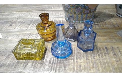 ENSEMBLE DE TOILETTE