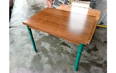 TABLE DE CUISINE 2 ALLONGES INTEGRÉES