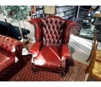 FAUTEUIL CUIR ROUGE CHESTERFIELD PIED QUEEN ANNE