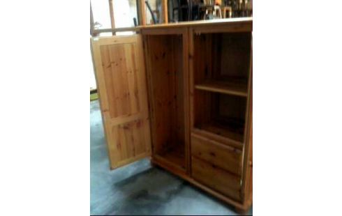 SCHRANK KIEFERNHOLZ 2-TÜR. 2-SCHUB. 2-EB.