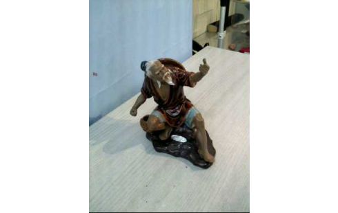 KERAMIKFIGUR CHINESCHISCH <FISCHER>