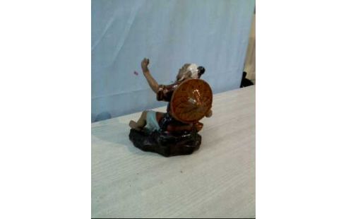 KERAMIKFIGUR CHINESCHISCH <FISCHER>