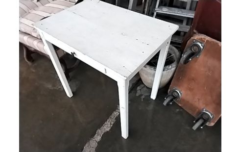 TABLE D'APPOINT BLANCHE