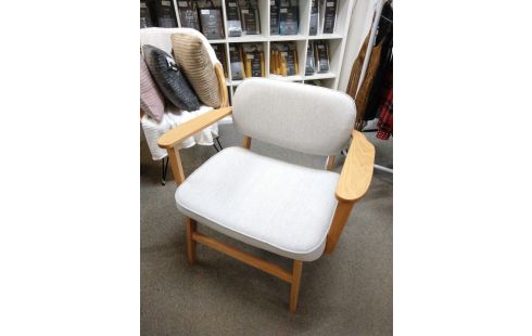 FAUTEUIL STYLE SCANDINAVE TISSU GRIS