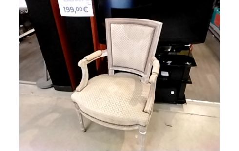 FAUTEUIL STYLE LOUIS XVI