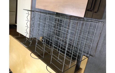 RANGE BOUTEILLES METAL