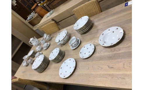 SERVICE DE TABLE 12 PERSONNES ROSE