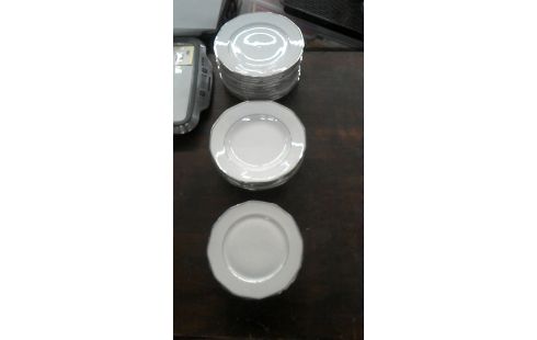 SERVICE DE TABLE LIMOGES