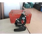 MICROSCOPE AVEC COFFRET ACCRSV2