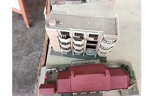 GARE MAQUETTE DIVERS