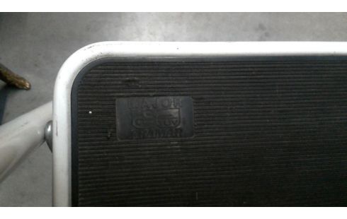 TRITTLEITER 1 WEISS METALL