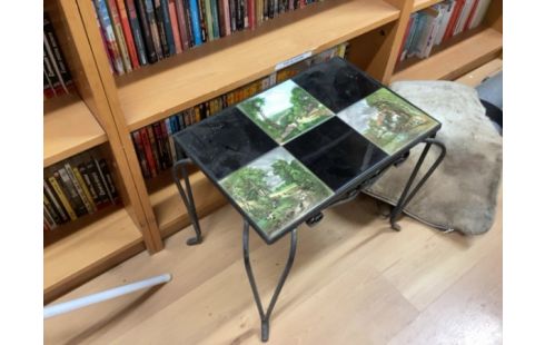 TABLE BASSE CARRELÉE