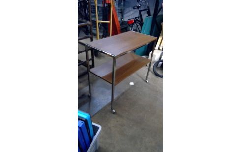 TROLLEY VINTAGE IN HOUT EN METAAL PPST.