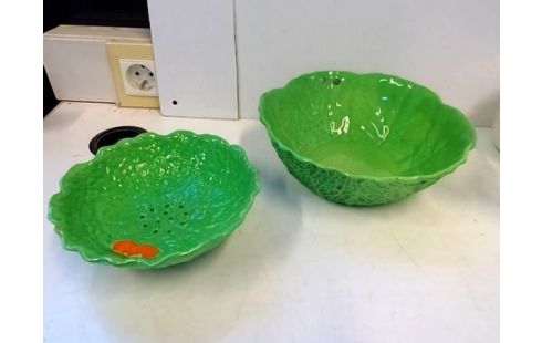 LOT DE 2 SALADIERS VERTS