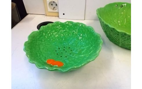 LOT DE 2 SALADIERS VERTS