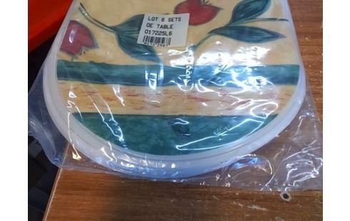 LOT DE 6 SETS DE TABLE MOTIF FLEURS