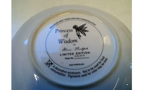 ASSIETTE DECO PRINCESS OF WISDOM
